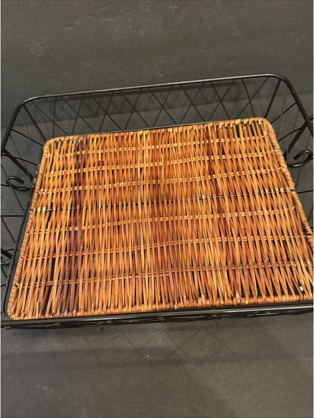 Temp-tations By Tara Old World Blue Large Baking Dish with Wire Holder 5 Qt